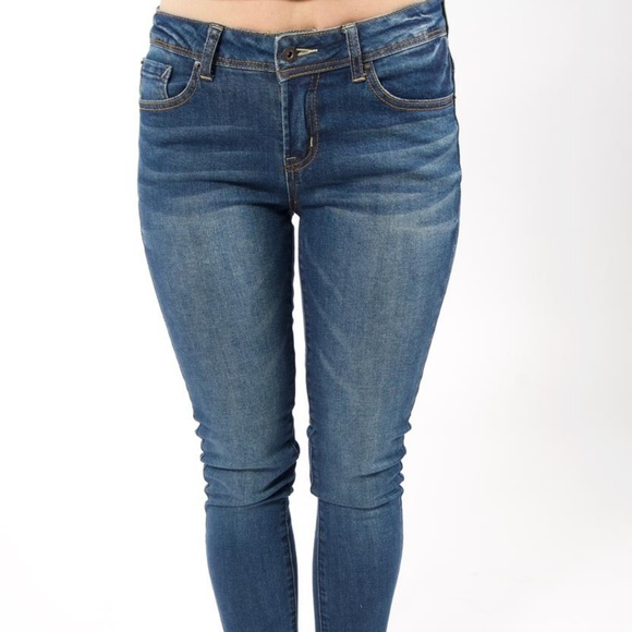The Classic Blue Jeans in Sizes 9, 11, and 13 - Picture 1 of 5